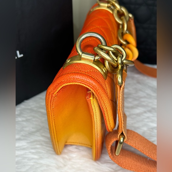 ❌SOLD!🔥CHANEL•Ombre Caviar Skin Quilted Bag Small - Picture 6 of 10